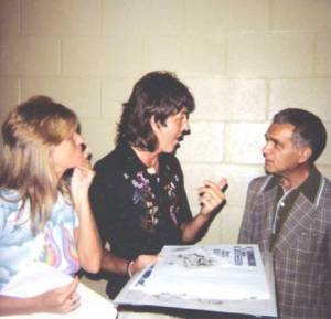 Paul & Linda McCartney meet Jack Kirby, known as the 'King of Comics', in 1976 at the LA Forum. McCartney was (and is) a huge fan of Kirby's artwork and creations. Photo (c)2008 Jack Kirby Estate
